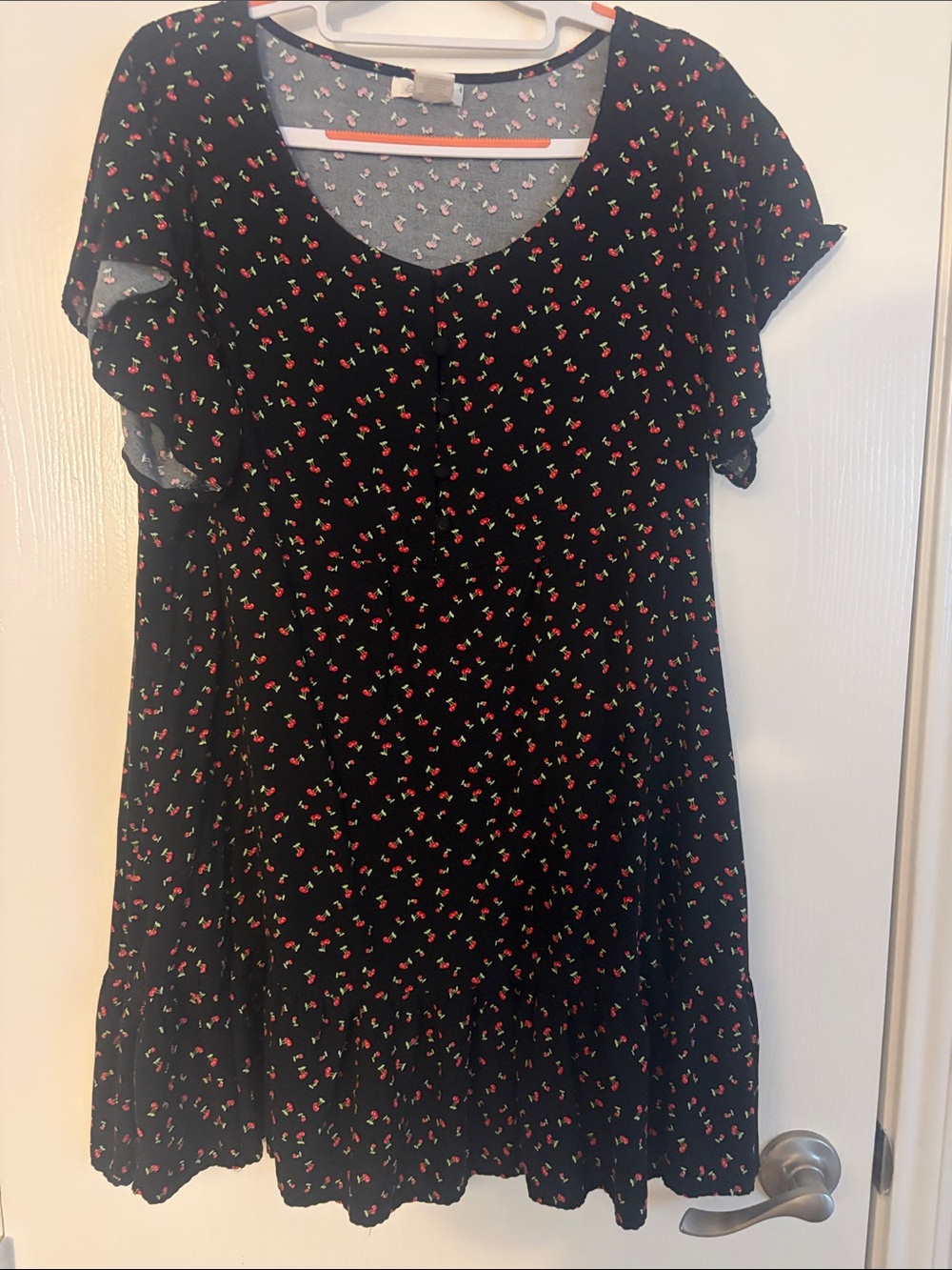 Passport  mini cherry print ruffle hem dress
Sz 1x